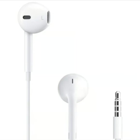 NWT Apple Earpods w Lightning Connector Earbuds Accessory for Phones, Laptops